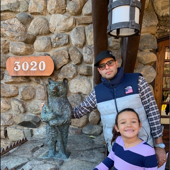 Meet your Posher, Danny - Picture 2 of 2